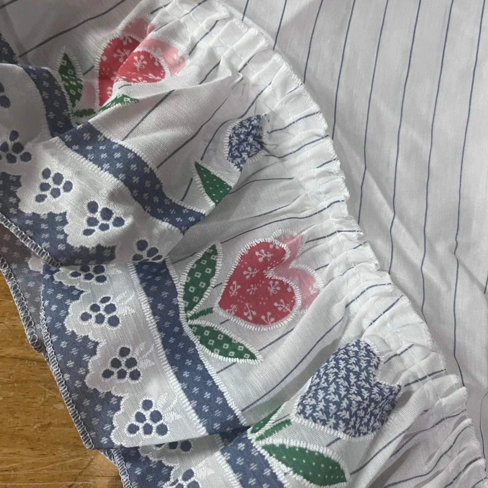 Vtg Cottagecore Tulip Heart Swag Curtains Set of 2 Blue White Striped 30x36 USA